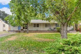 Primary Photo - 5700 Angelina Ave