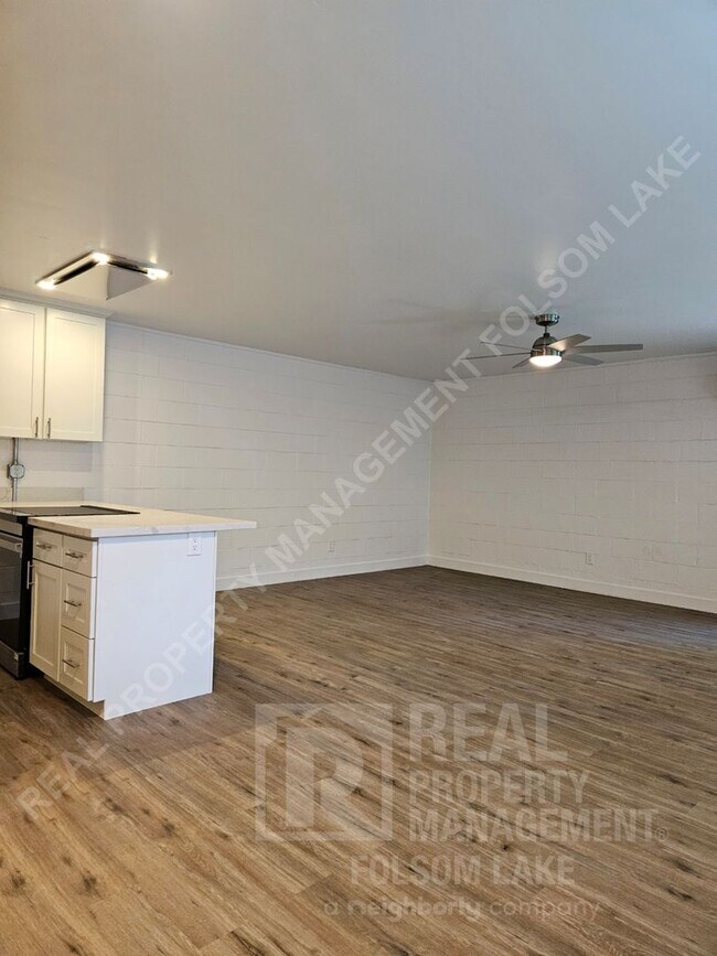 Building Photo - Newly upgraded 1Bd 1Ba unit in Placerville