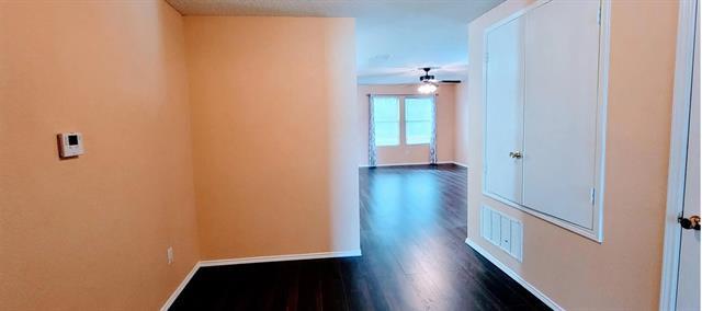 Building Photo - 8733 Polo Dr