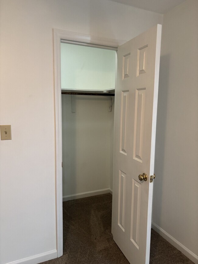 Building Photo - 207 S Lincoln St