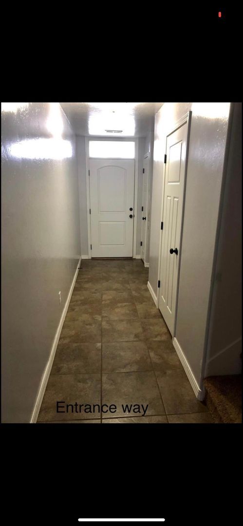 Building Photo - 3 Bed 2.5 Bath Townhome in Vernal!!