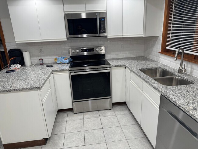 Foto del edificio - 42 Parkington Cir