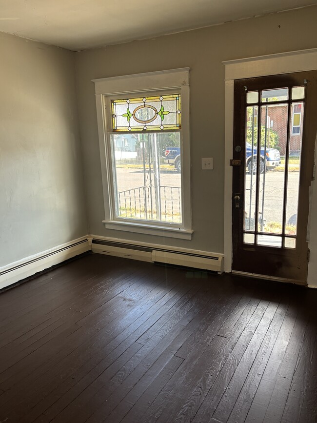 Foto del edificio - 1309 W Spruce St