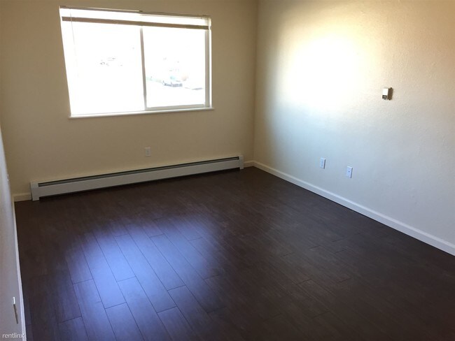 Foto del edificio - 8301 E 3rd Ave