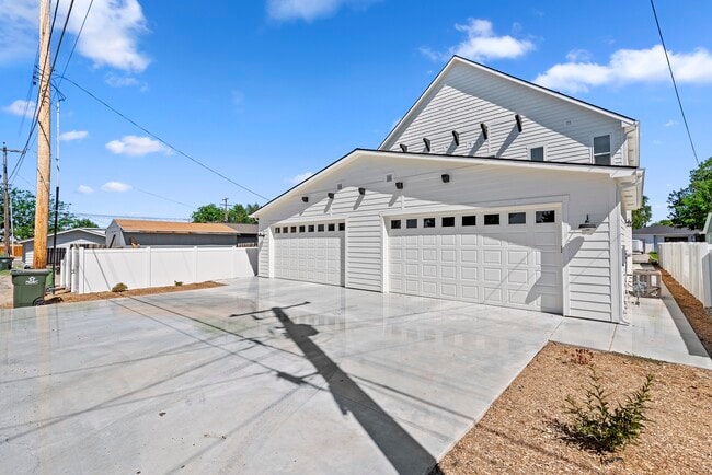 Foto del edificio - 33 E Carlton Ave