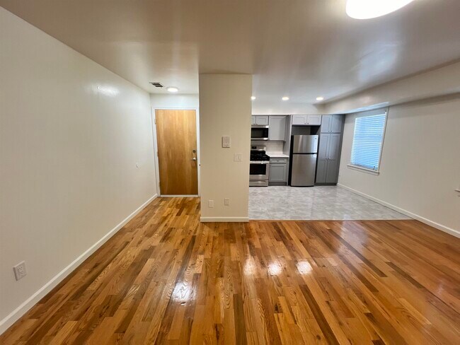 Foto del edificio - 700 Schuyler Ave