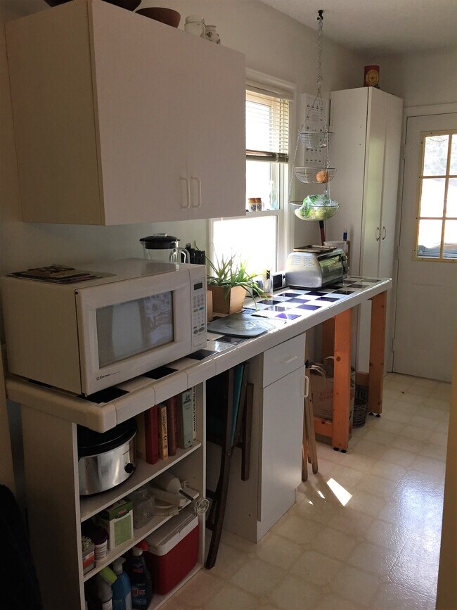 Foto del edificio - 1601 Whipple Dr