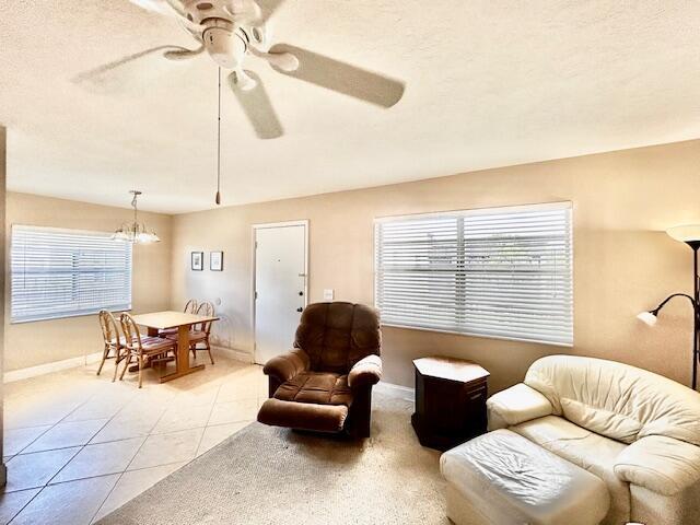Foto del edificio - 715 Normandy Ln