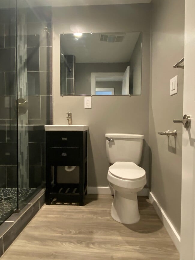 Foto del edificio - 7132 47th Ave SW