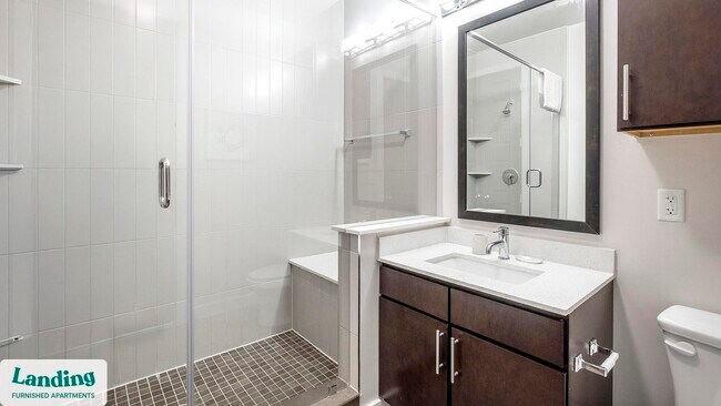 Building Photo - 825 Usener St