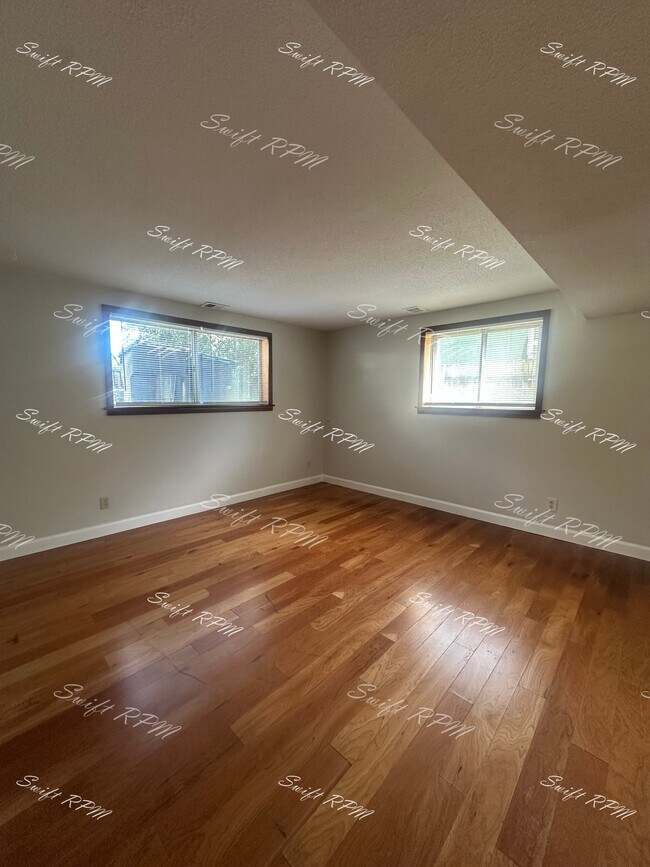 Foto del edificio - 4118 N Jackson Ave