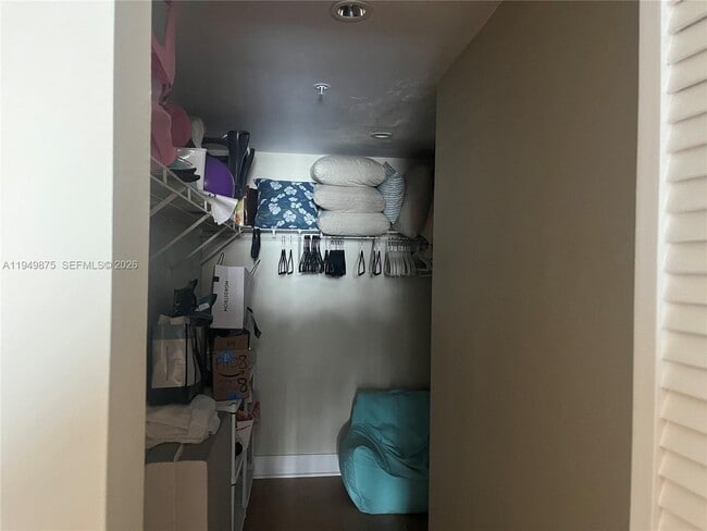 Foto del edificio - 701 Brickell Key Blvd