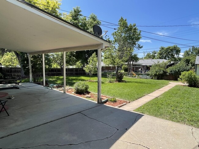 Building Photo - 3370 W Wagontrail Dr