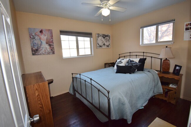Foto del edificio - 6990 W Calahan Ave