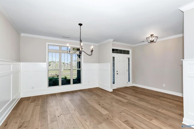 Foto del edificio - 9057 Redstone Square Dr