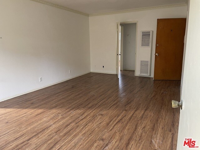 Building Photo - 3333 Durango Ave