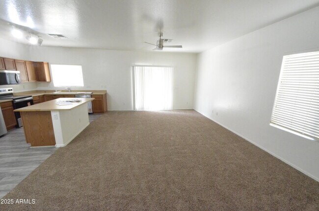 Foto del edificio - 4564 S Marble St