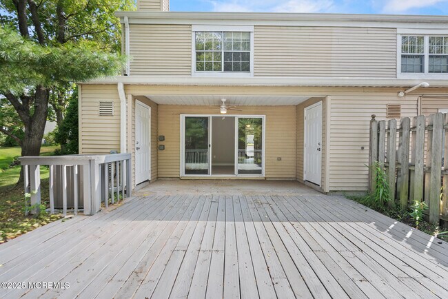 Building Photo - 308 Pewter Ct