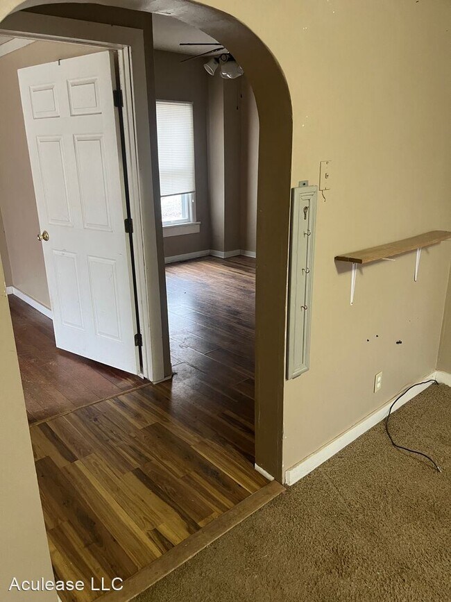 Building Photo - 2 br, 1 bath House - 227 sw 4th