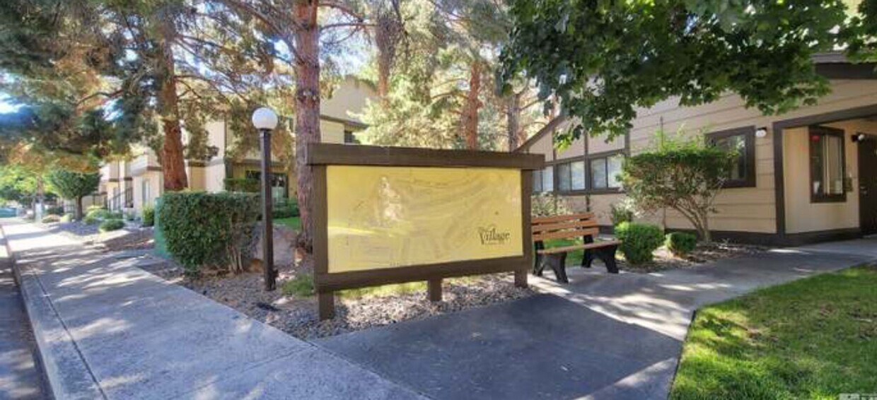 Primary Photo - Room for rent in 89502