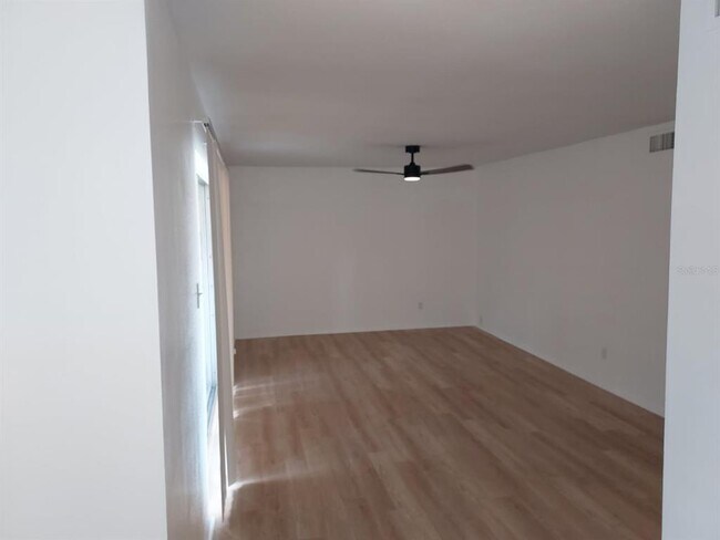 Foto del edificio - 5501 LOBLOLLY C