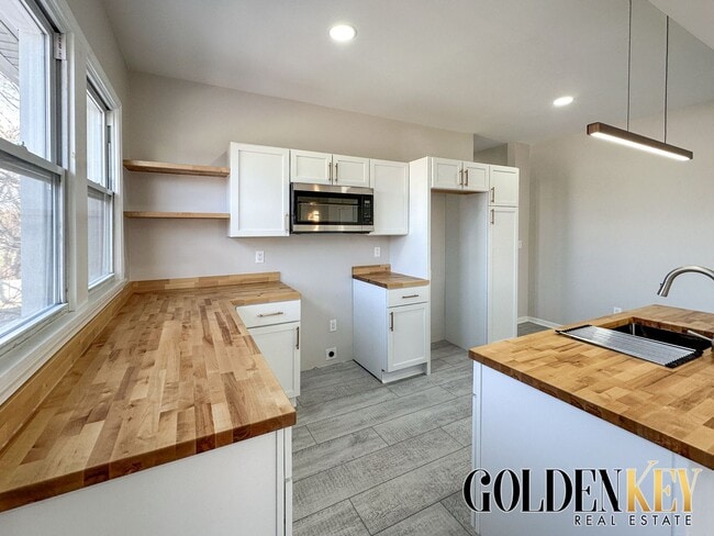 Building Photo - 3854-3831 31st St