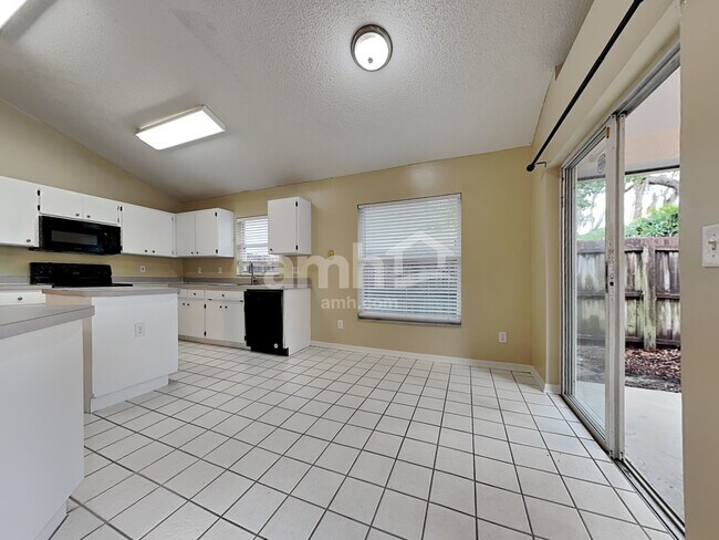 Foto del edificio - 2315 Kenwick Dr