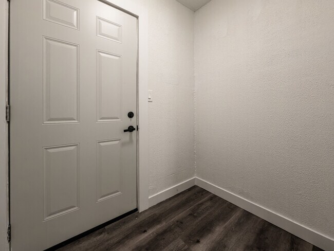 Foto del edificio - 612 Atwood Ave