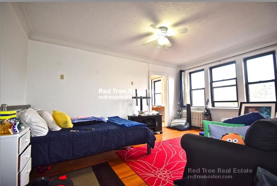 Foto del edificio - 145 Englewood Ave