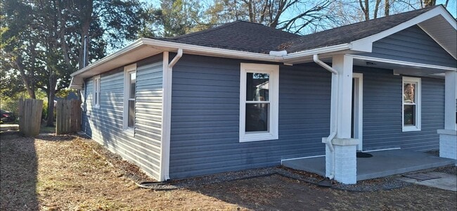 Building Photo - 3403 South St