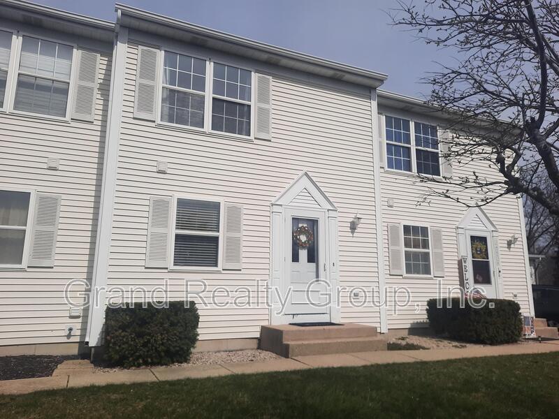 Primary Photo - 34838 Catherine St