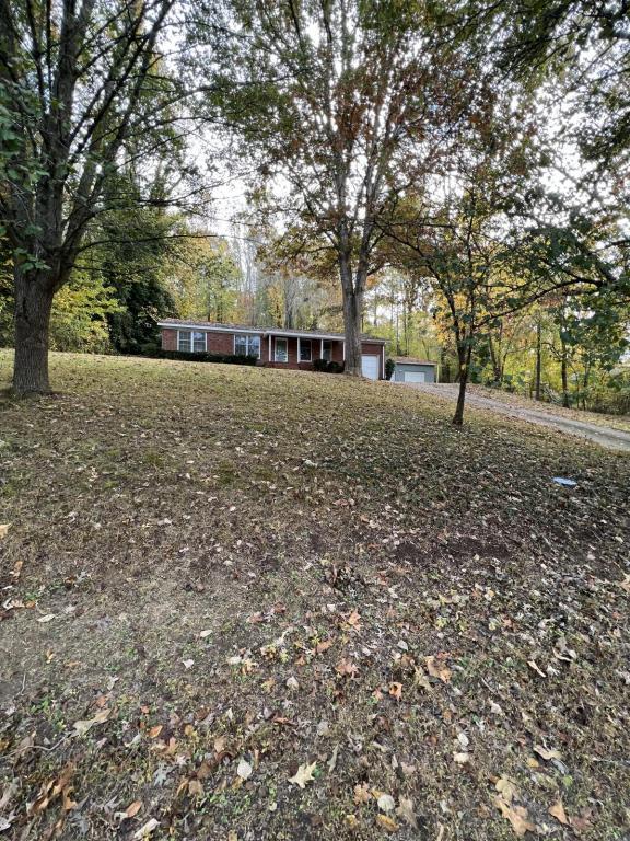 Foto principal - 245 West Drive