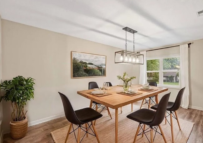 Building Photo - Charming Prairie Village Ranch for Rent