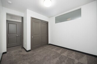 Interior Photo - Vera on Broad