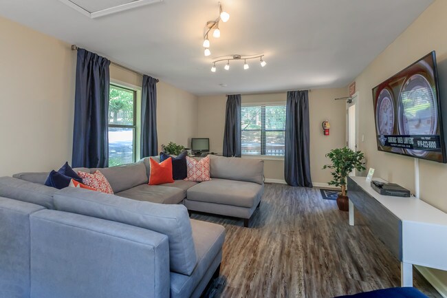 Edwards Mill Townhomes and  Apartments photo'