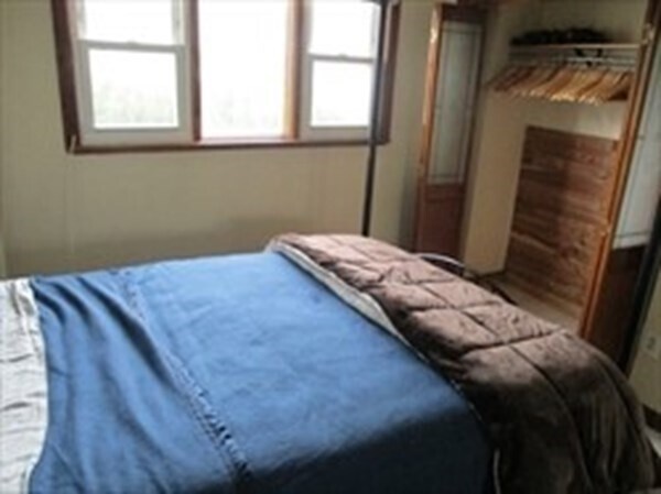 Foto del edificio - 27 Tedford Ave