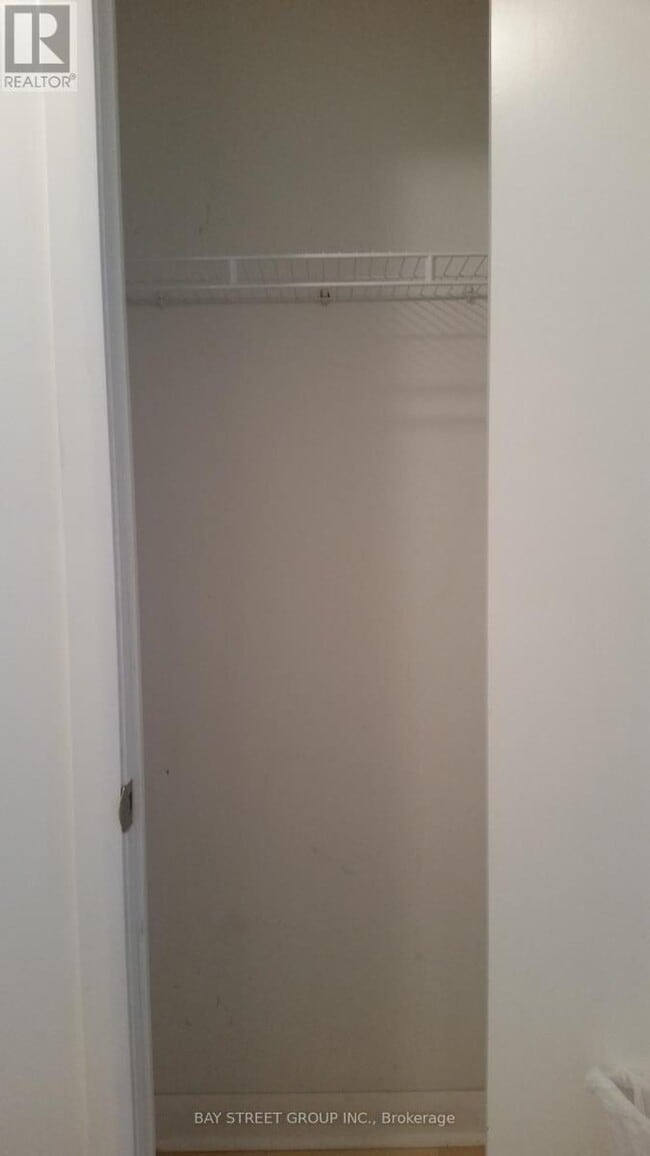 Building Photo - 600 Fleet St