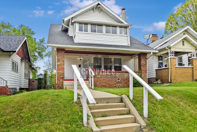 Photo - 1026 W 35th St House