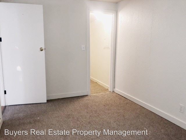 Building Photo - 211-227 N Bliss St