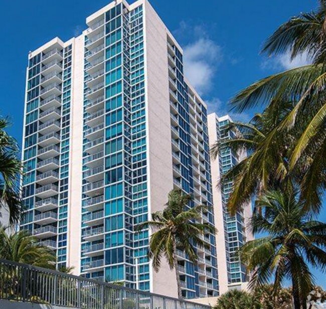 Miami Beach Boardwalk Apartments for Rent with a Living Room Miami