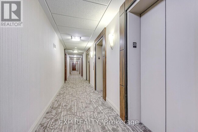 Photo du bâtiment - 339-2339 Rathburn Rd W