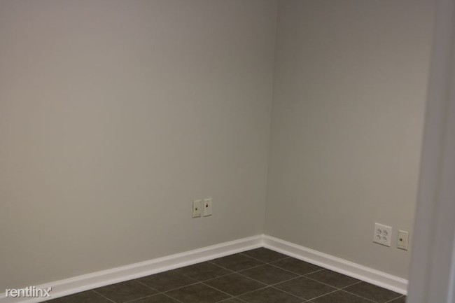 Building Photo - 211 Donelson Pike