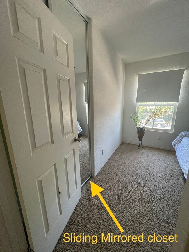 Foto del edificio - 2544 Kenwood Ct