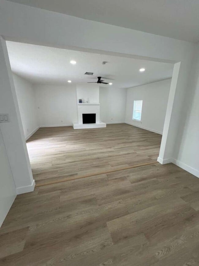 Photo - BEAUTIFUL HOME IN HOUSTON. MOVE IN READY!.