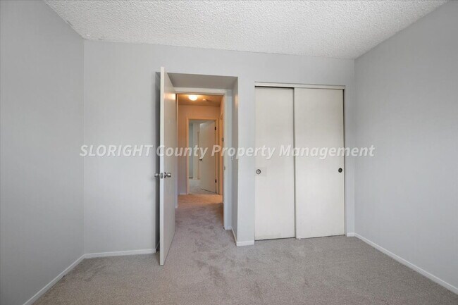 Building Photo - Charming 3BR/1.5BA Home in The Pines – Attached Garage & Private Patio