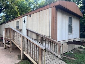 Building Photo - 111 W Mulberry Ave