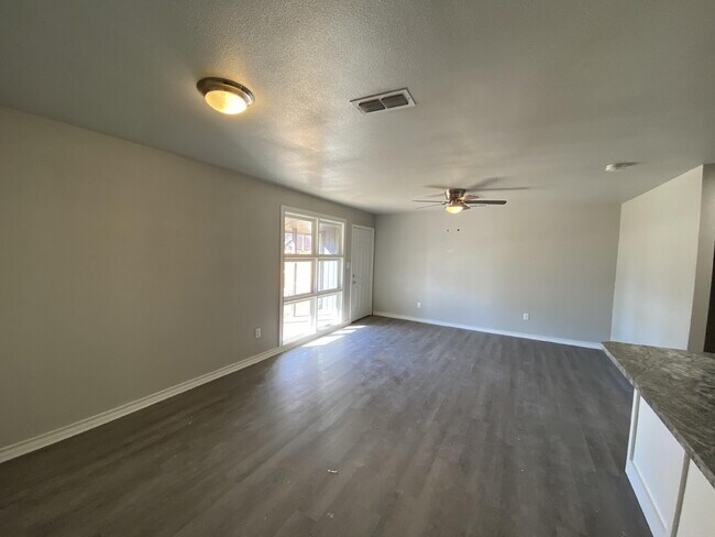 Building Photo - 2823 56th St