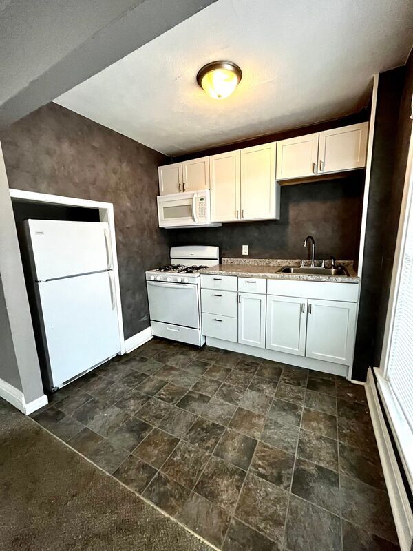 Primary Photo - 445 N 25th St