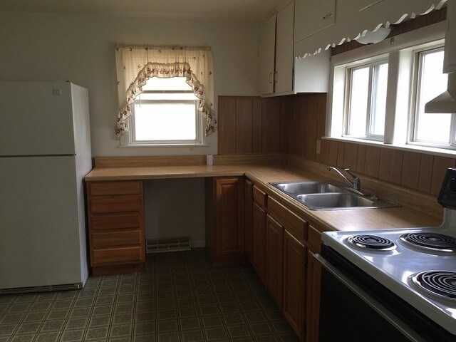 Building Photo - 226 Stiles St