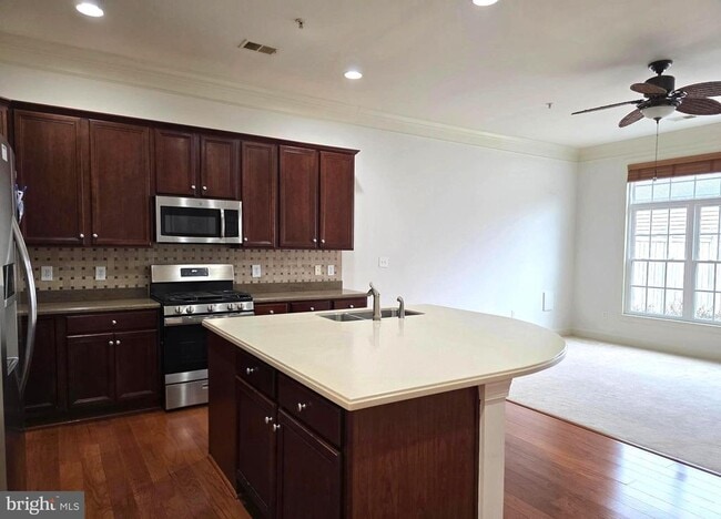 Building Photo - 12928 Clarks Crossing Dr